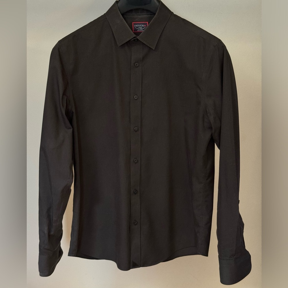Untuckit Button Up - image 1